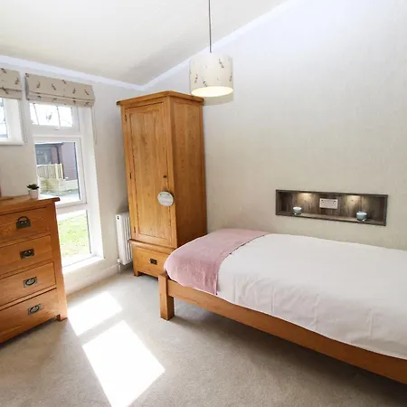 Hollicarrs - Kingfisher Acomb (North Yorkshire)