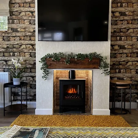 Hollicarrs - Kingfisher Hotel