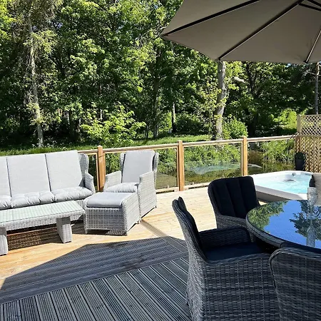 Hollicarrs - Kingfisher Hotel Acomb (North Yorkshire)